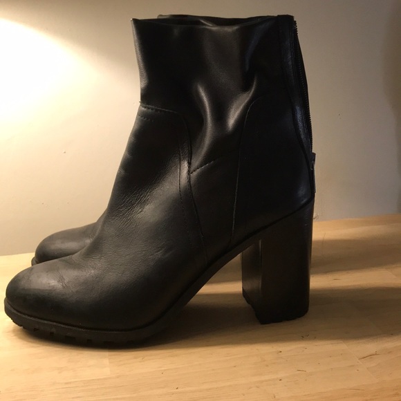 Sam Edelman Shoes - Sam Edelman black booties